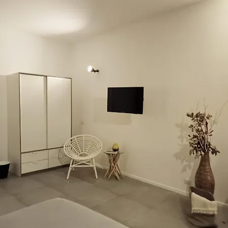 Decumano 23 Nocleg ze śniadaniem *