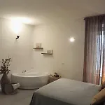 Bed and breakfast Decumano 23